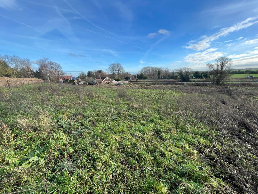 Lot: 33 - APPROXIMATELY ONE AND A HALF ACRES OF LAND - General vioew across the land